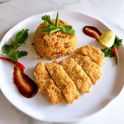 ข้าวผัดต้มยำหมูทงคัตสึ
