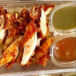 Crispy Chicken Rice With Fish Sauce