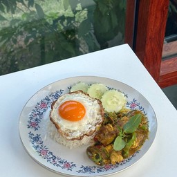 ข้าวเครื่องแกงไก่