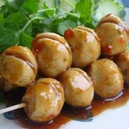 ลูกชิ้นทอดให้ ทริปเบิ้ลAAA(หน้าเซเว่นศุภมิตร) หน้าเซเว่นศุภมิตร