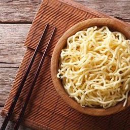เส้นบะหมี่ ลวก