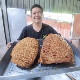 หมูกรอบแซ่บ ครูซ่าส์ ส้มตำ อาหารป่า สาขาไผ่ขวาง  ศูนย์อาหารข้างโลตัสไผ่ขวาง