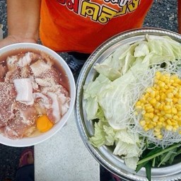 หมูและหมูสามชั้นชุดใหญ่