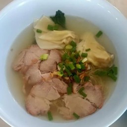 บะหมี่เกี๊ยวหมู+หมูแดง