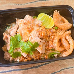 หมี่คลุก-หมูชิ้น