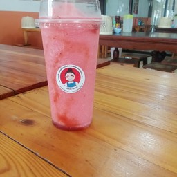 สตอเบอรี่โยเกิร์ตปั่น