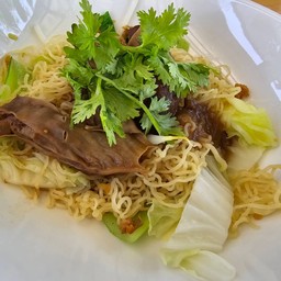 ปั๊นฝู โจ๊ก ก๋วยเตี๋ยวปลา หมูตุ๋น