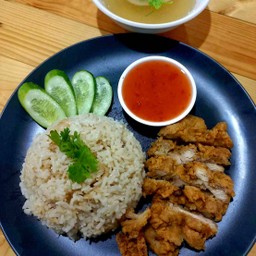 ข้าวมัน ไก่ทอด