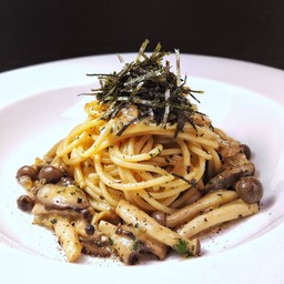 สปาเก็ตตี้ซอสเนยโชยุผัดเห็ดญี่ปุ่น