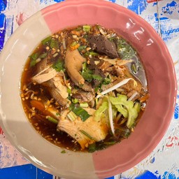 ก๋วยเตี๋ยวไก่บิ๊กพี สาขาย่อยของร้านครัวอาเหร็ด สาขา8