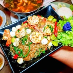 ผัดสามเหม็น