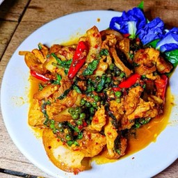 ผัดเผ็ดหมูป่า