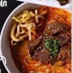 ข้าวซอยจีนยูนนาน เนื้อเต๋าสเต๊ก