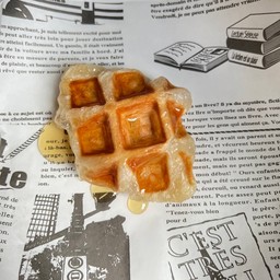 ครอฟเฟิล ราดน้ำผึ้ง