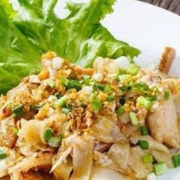 ก๋วยเตี๋ยวคั่วไก่