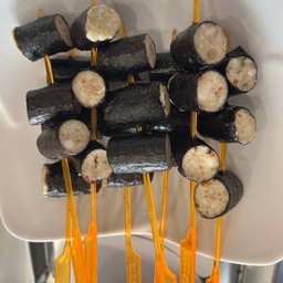 ลูกชิ้นสาหร่ายทรงเครื่อง