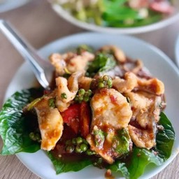 ผัดเผ็ดปลาคัง