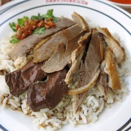 ข้าวหน้าเป็ดเนื้อเลือด