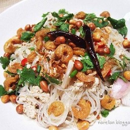 ยำวุ้นเส้นโบราณ