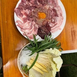 เพลินจิต หมูกระทะ และอาหารอร่อยๆ