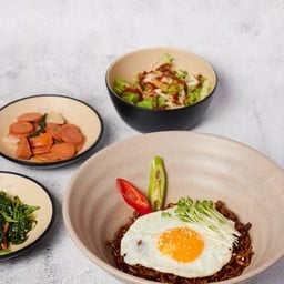 บะหมี่ซอสดำ