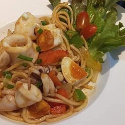 สปาหมึงผัดไข่เค็ม