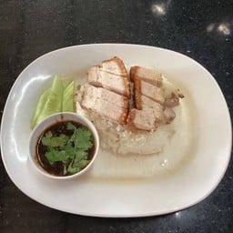 ข้าวหมูกรอบ