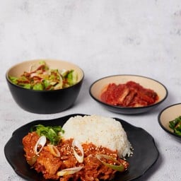 ข้าวราดหมูผัดซอสเผ็ด