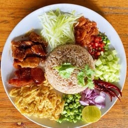 ข้าวคลุกกะปิ