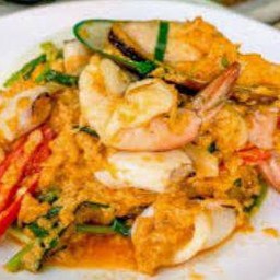 ทะเลผัดผงกะหรี่