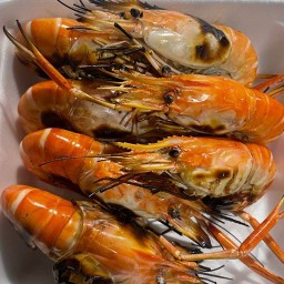 หมู-ไก่ คลุกฝุ่น จิ้มแซ่ม ลำโพ