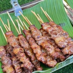เนื้อย่าง ไส้ย่าง หมูย่าง จิ้มแจ่ว