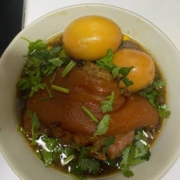 ขาหมูเนื้อหนัง