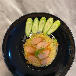 ข้าวผัดไส้กรอกไก่