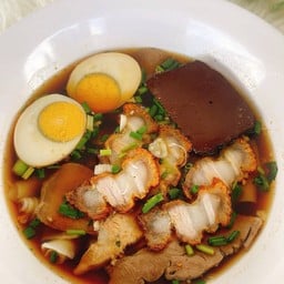 ก๋วยจั๊บ พิเศษ (ทุกอย่าง)