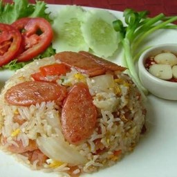 ข้าวผัดกุนเชียง