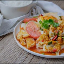 ยำไข่ดาว