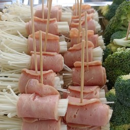 เบคอนพันเห็ด