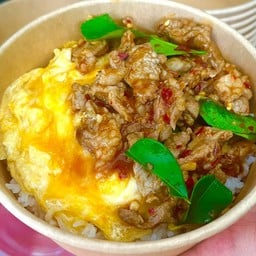 เนื้อผัดพริกเเผา+ไข่ดาว