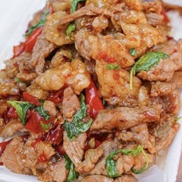 กระเพราเนื้อกับข้าว