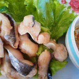 ก๋วยเตี๋ยวไก่มะระวังจันทร์