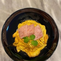 ข้าวไข่เจียวแฮมหมู