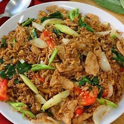 ข้าวผัดโบราณ โปรดเลือกเนื้อสัตว์