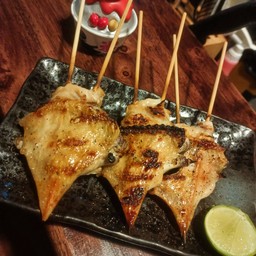 ปีกไก่เสียบไม้