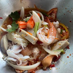 ยำวุ้นเส้นทะเล