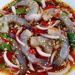 ยำกุ้งสด