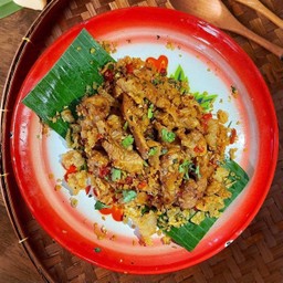 คอหมูคั่วพริกเกลือ