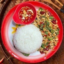 กะเพราไก่สับ