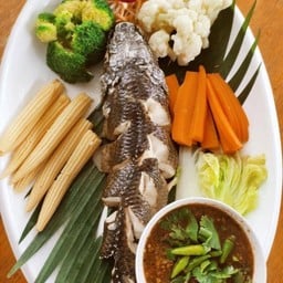 ปลาช่อนนึ่งแจ่ว