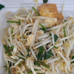 ผัดเต้าหู้ถั่วงอกราดข้าว